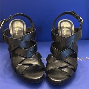 Cole Haan Black Heels Elegant Design
